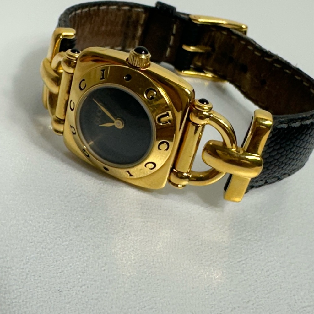 Gucci Watch - Picture 6 of 8